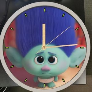 Trolls 3 baby Brach clock